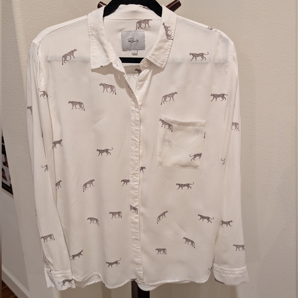 Rails Tops - Rails white button-down shirt w/jungle cats - size L